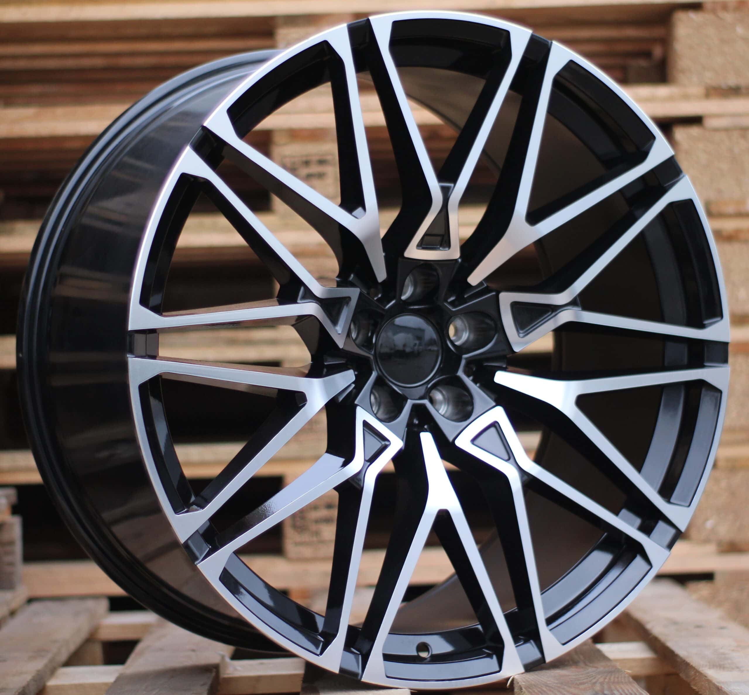 Diski R22 5×120 J10 ET40 RACINGLINE B5771 BMW Black | Talsu Riepas