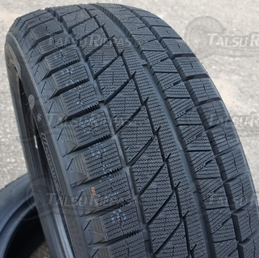 225/55R18 Sailun Ice Blazer Arctic Evo 102H XL