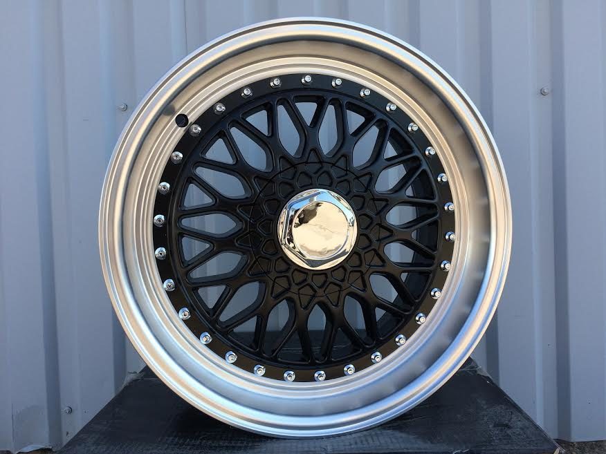 Diski R17 8x100/114 J10 ET20 RACINGLINE BY479 Black +Polished Lip