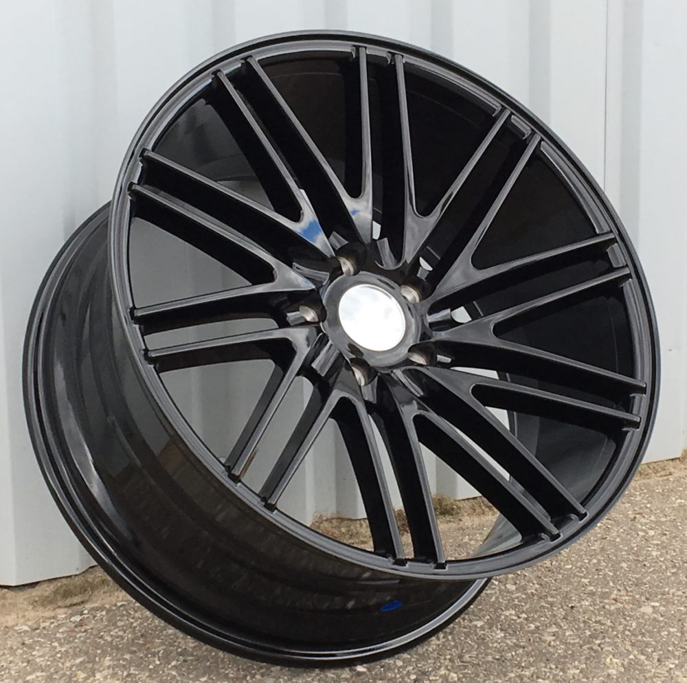 Diski R20 5x120 J8.5 ET33 RACINGLINE LU579 Black