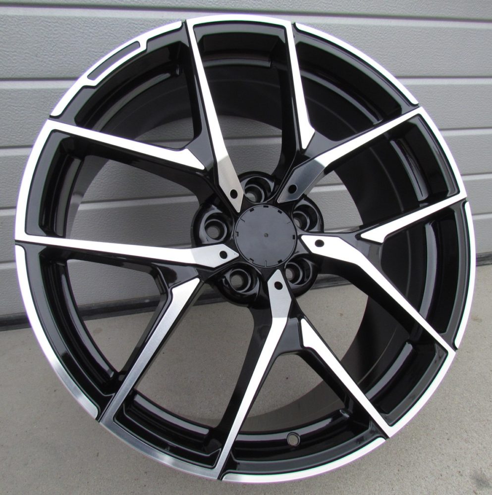 Diski R18 5x112 J8.5 ET43 RACINGLINE XE137 MERCEDES Black Polished