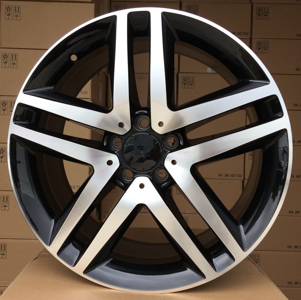 Diski R19 5x112 J8 ET52 RACINGLINE XFE69 MERCEDES Black Polished