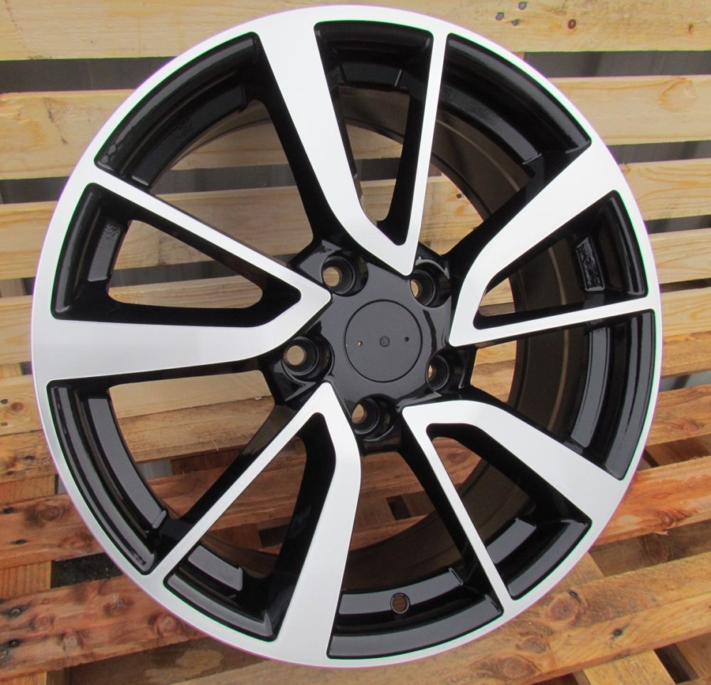 Diski R16 5x114.3 J6.5 ET40 RACINGLINE BY131 NISSAN Black Polished