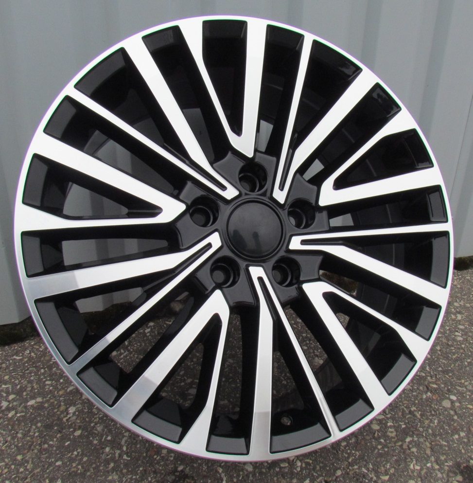 Diski R20 5x120 J8 ET45 RACINGLINE B1515 VW Black Polished