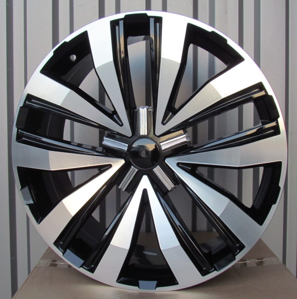 Diski R17 5x120 J7.5 ET50 RACINGLINE A5377 VW Black Polished