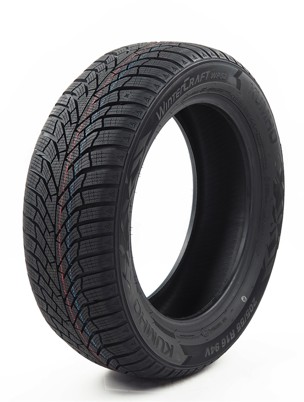 215/65R16 KUMHO WP52 98H