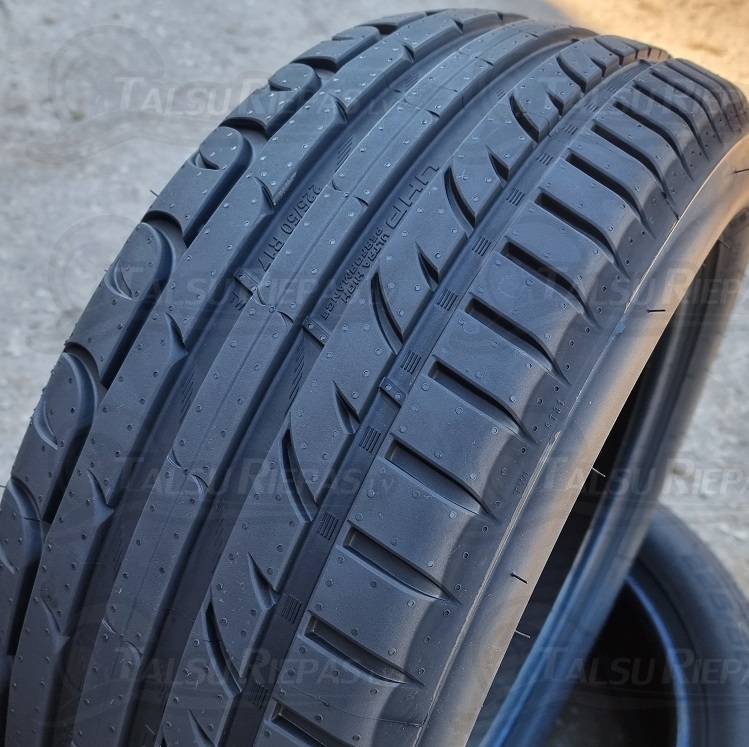 225/45R18 KORMORAN Ultra High Performance (UHP) 95W XL