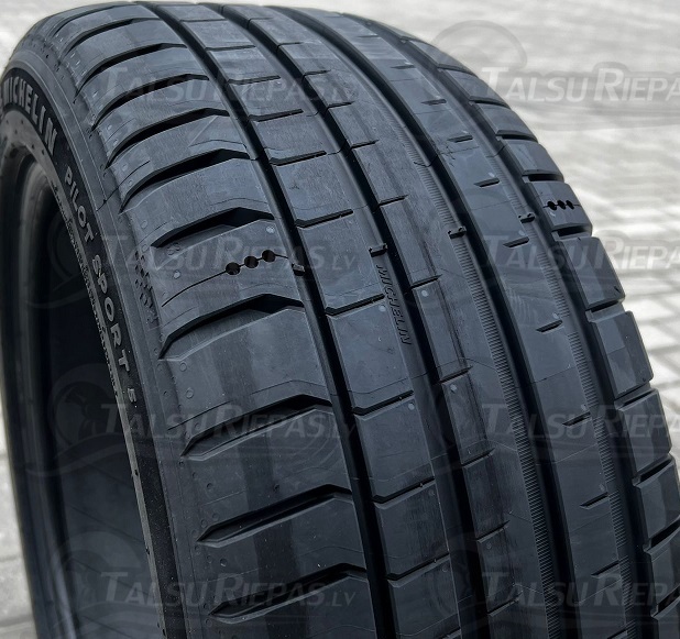 225/45R17 Michelin Pilot Sport 5 94Y XL RP (DOT5224)