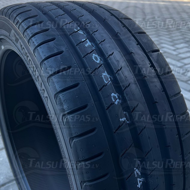 245/40R19 Yokohama Advan Sport V107 98Y XL RP