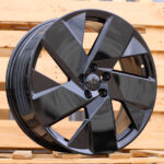 Diski R20 5×108 J8 ET50.5 RACINGLINE SR402 VOLVO Black