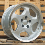 Diski R17 5×120 J8 ET15 RACINGLINE B2418 BMW Silver +Polished Lip