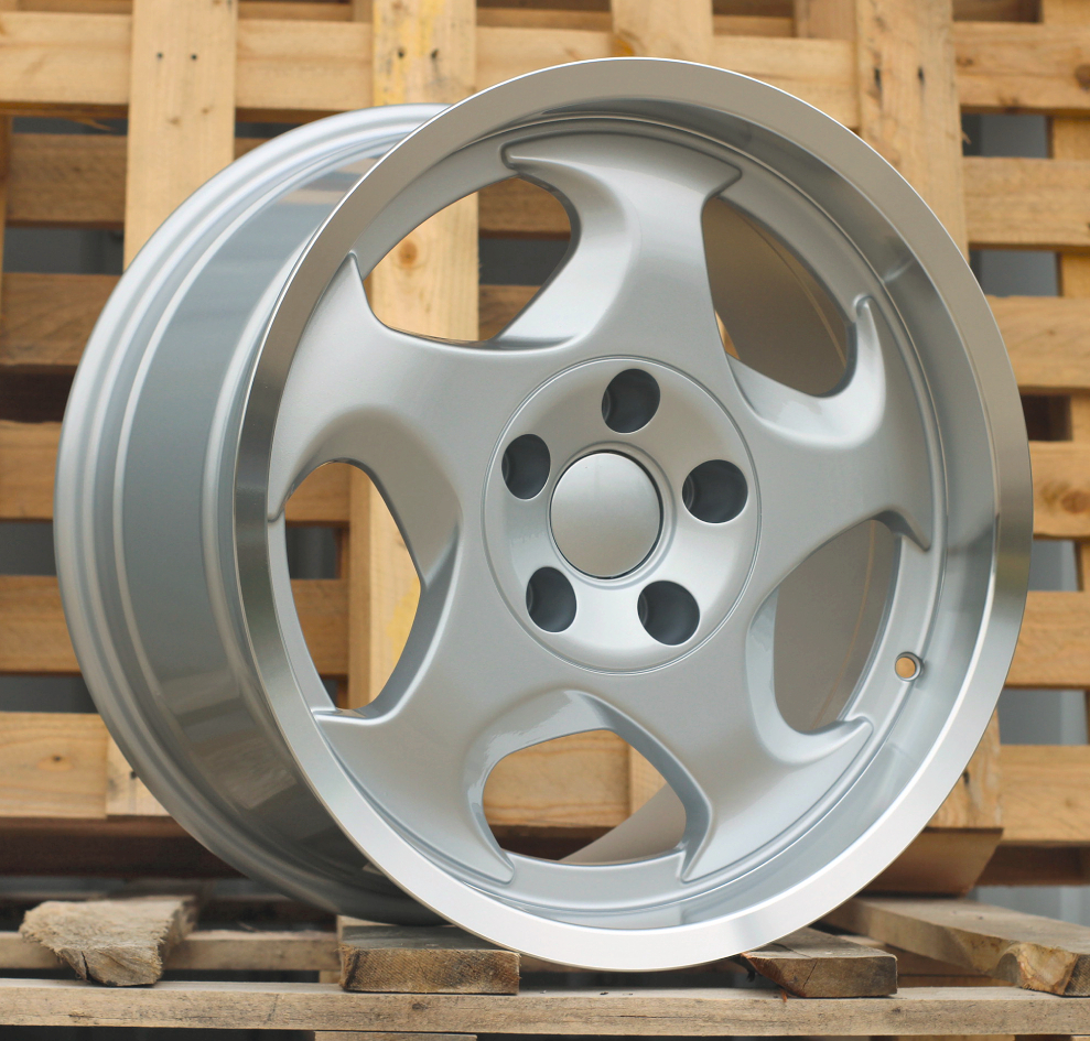 Diski R17 5x120 J8 ET15 RACINGLINE B2418 BMW Silver +Polished Lip