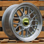 Diski R17 10×112/120 J8 ET30 HAXER HX025 Silver +Polished Lip