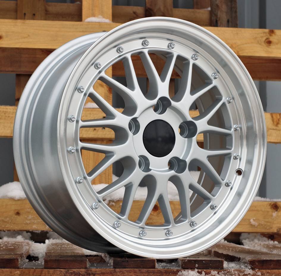 Diski R16 5x120 J7 ET40 RACINGLINE A1025 BMW Silver +Polished Lip