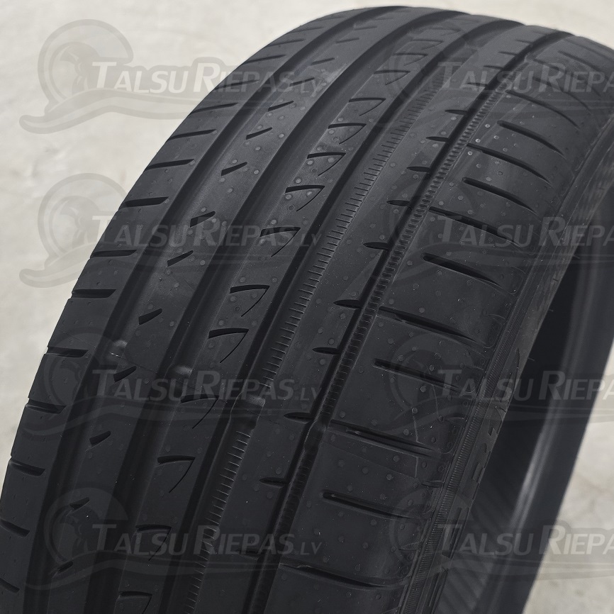 225/45R17 CrossWind Sport Peak 94Y XL