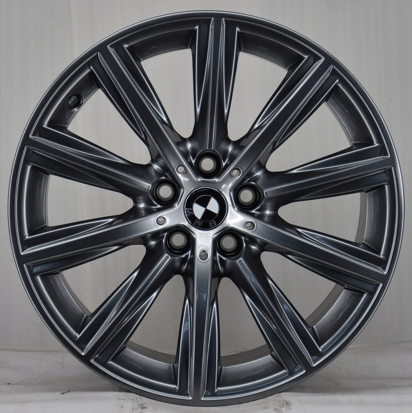 DISKI BMW OEM R18 5×112 J8 ET30/66.6 6874440 Grafit (DEMO)