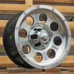 Diski R16 6×114.3 J8 ET RACINGLINE QC812 4X4 Black Polished