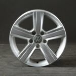Diski R17 5×120 J7 ET55 OE Volkswagen 7H0601025H8Z8 Silver