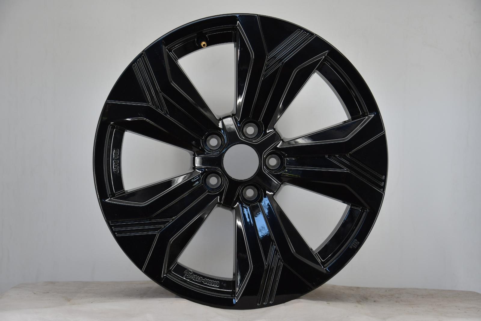 Diski R18 5x114.3 J7.5 ET45 OE Nissan KB4096U300BZ Black