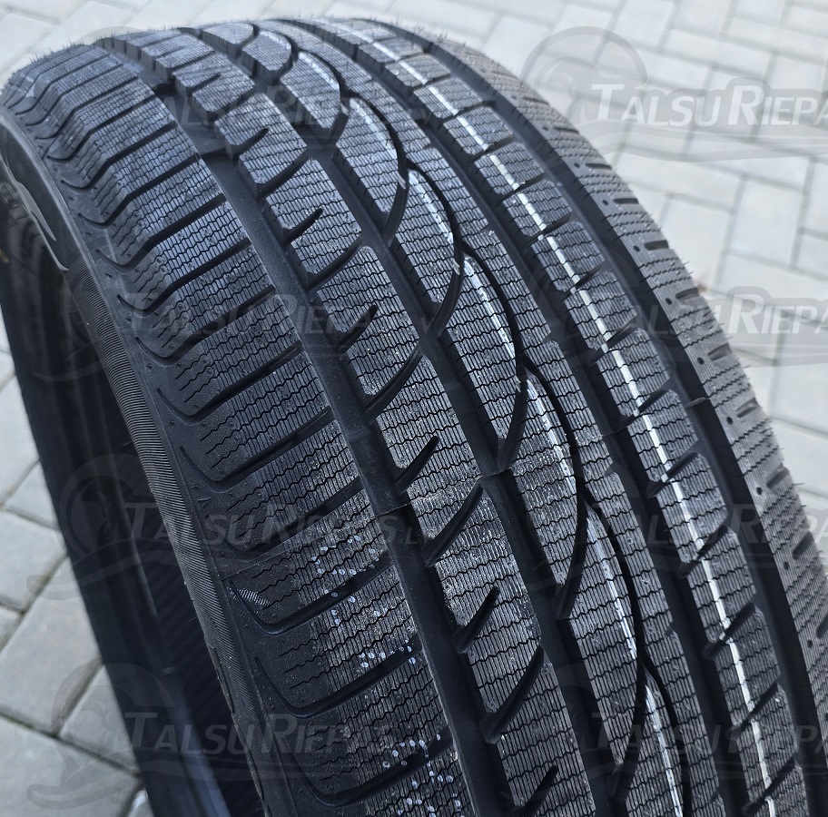 255/50R19 ROYALBLACK Royal Winter 107H XL (2026)