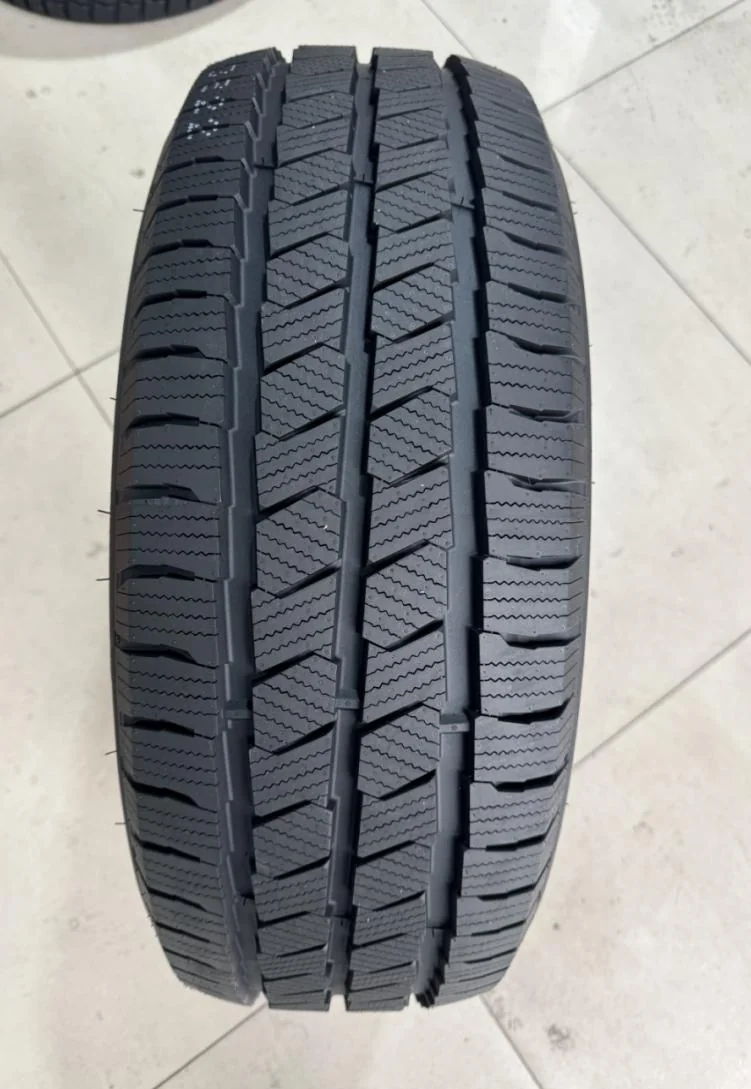 225/55R17 109H Advenzza Snow
