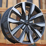 Diski R18 5×120 J8 ET50 RACINGLINE B1351 VW Black Polished