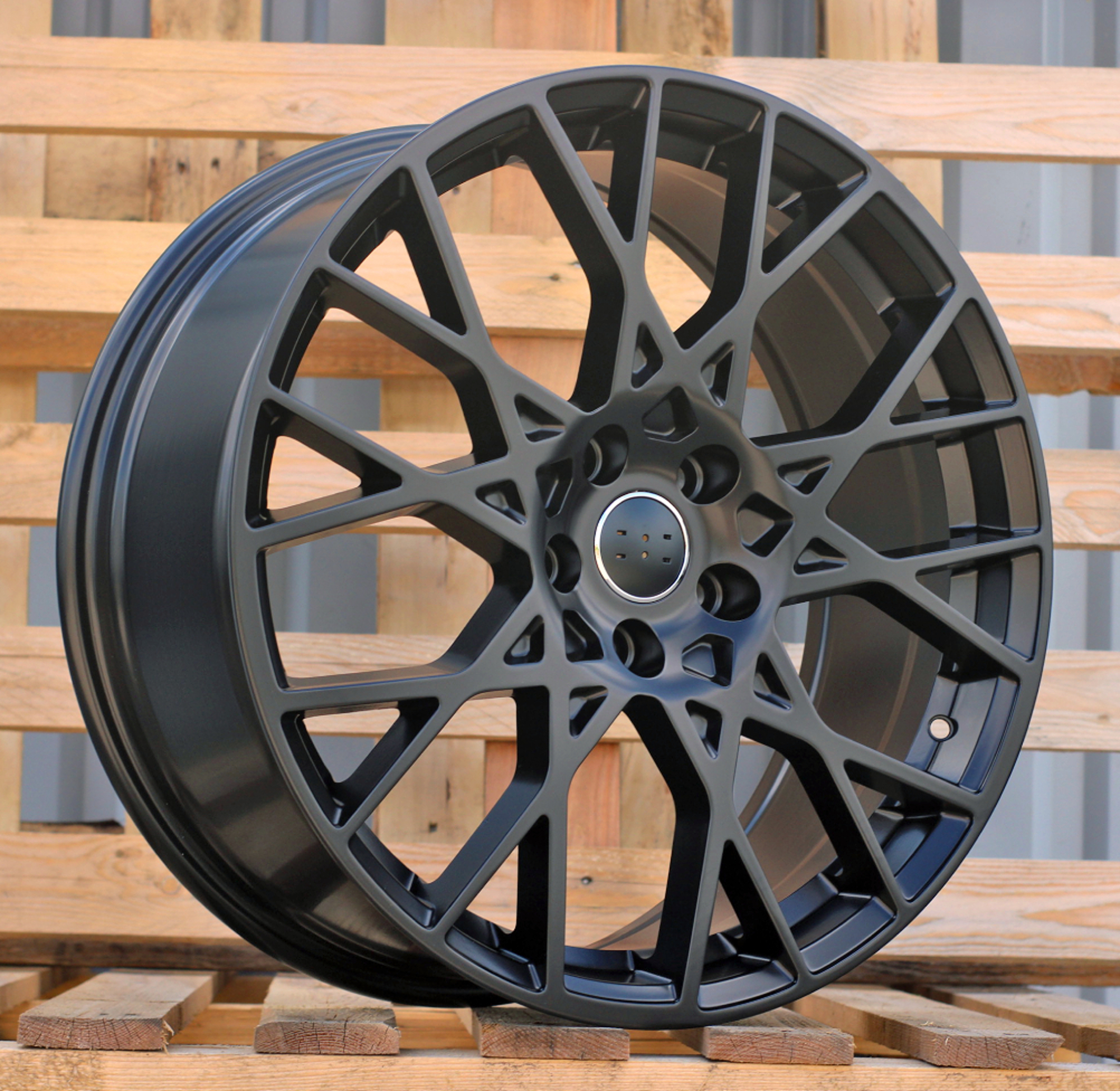 DISKI Audi R18 5×112 J8 ET40 3S1293 Black Half Matt