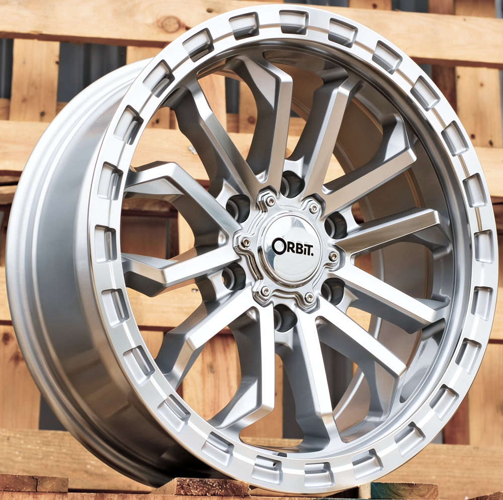 Diski R18 6x139.7 J8.5 ET35 RACINGLINE F3090 4X4 Silver +Polished Lip (Hybrid Forged)