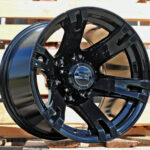 Diski R15 5×139.7 J8 ET1 RACINGLINE BK311 4X4 Black